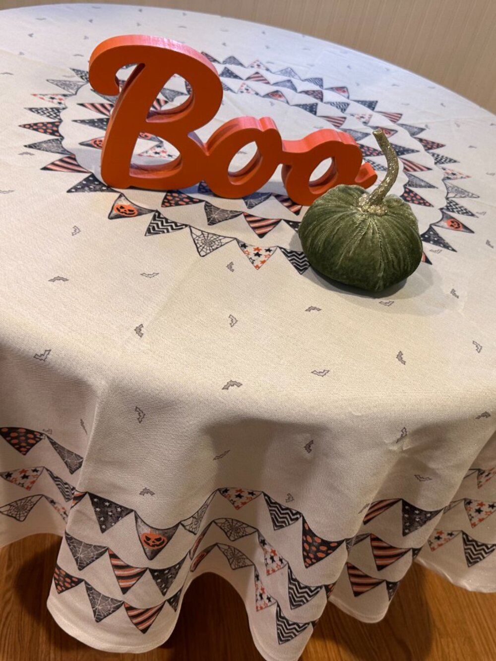 Martha Stewart Halloween 70” Round Tablecloth Candy Corn Bunting Bats Pumpkins